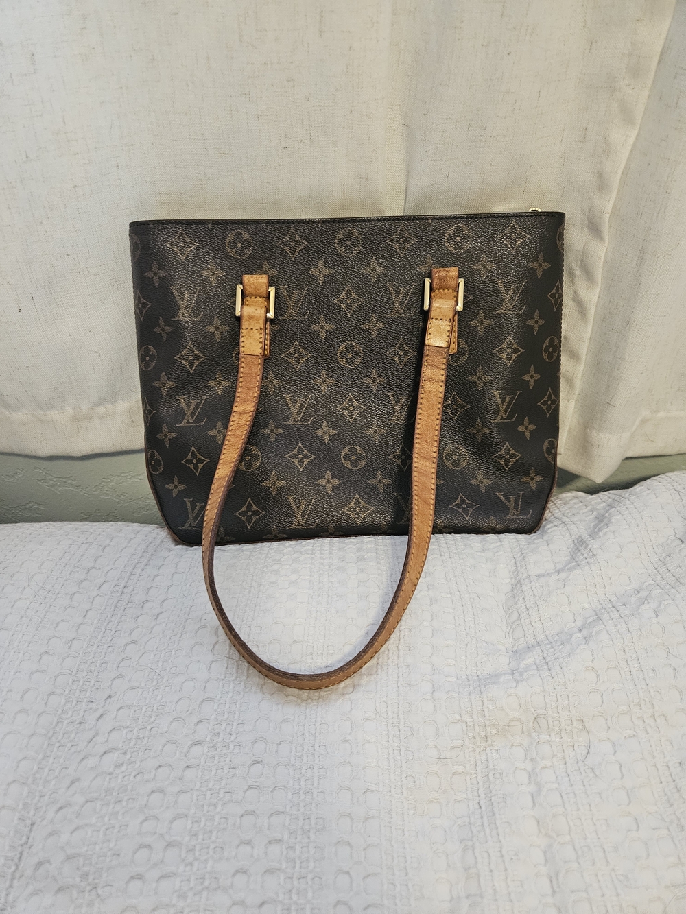 Shoulder Tote